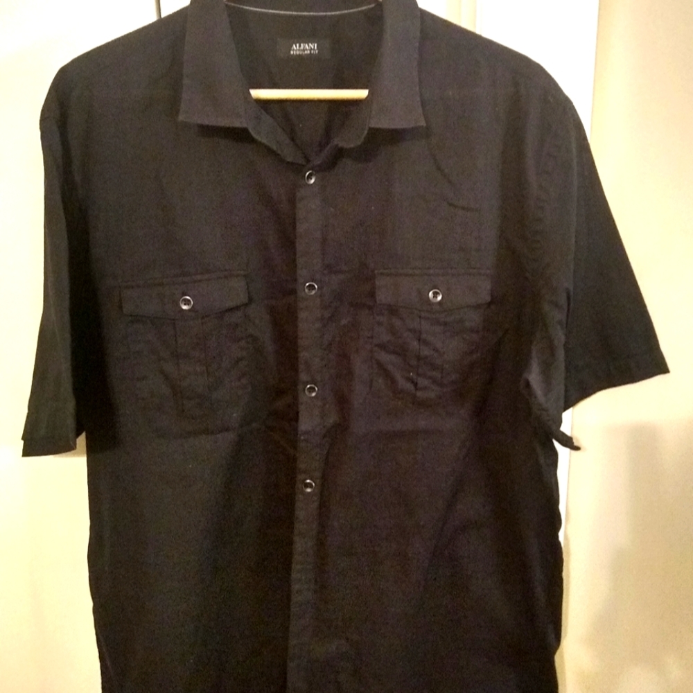Men's short sleeve button down